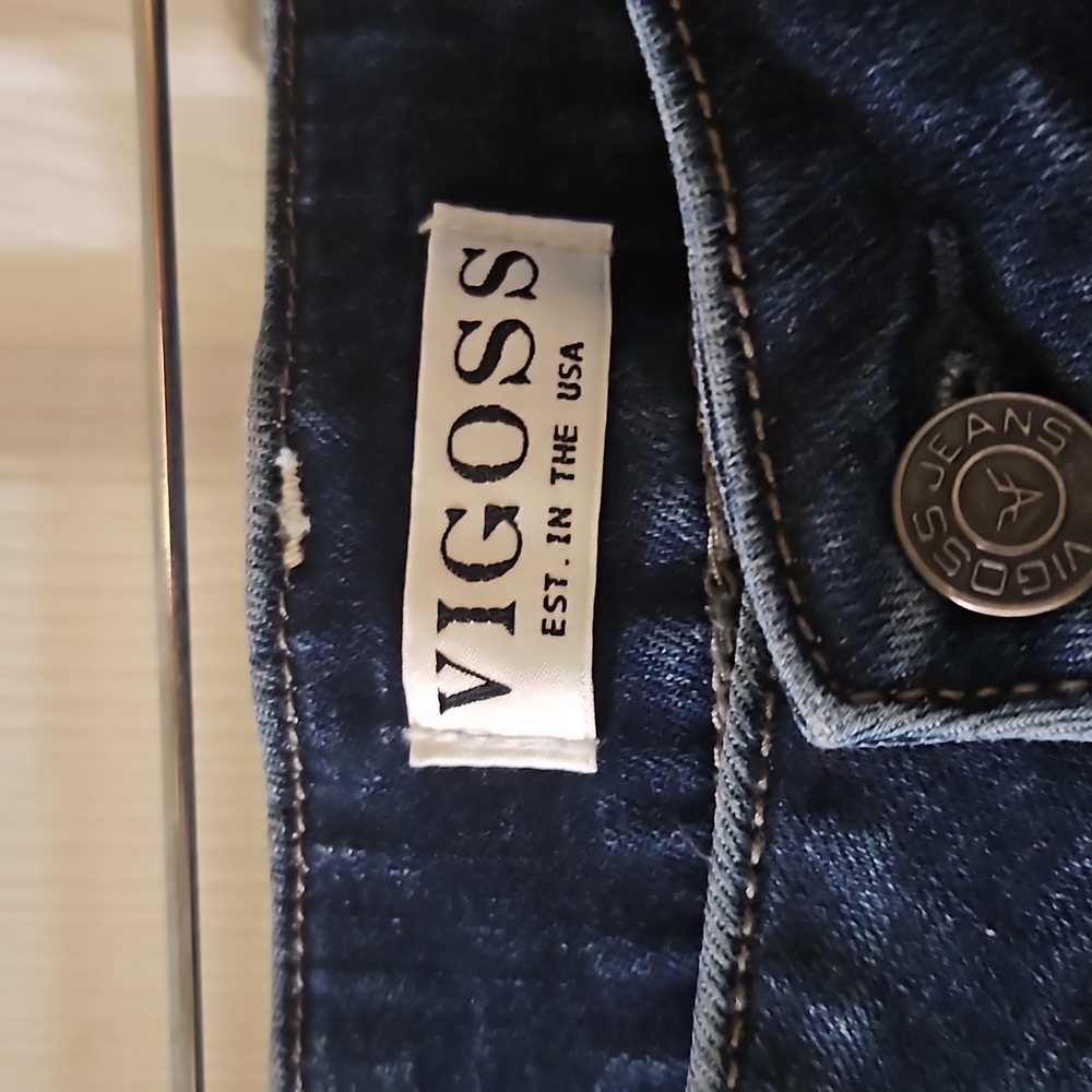 Jeans - Picture 2 of 4